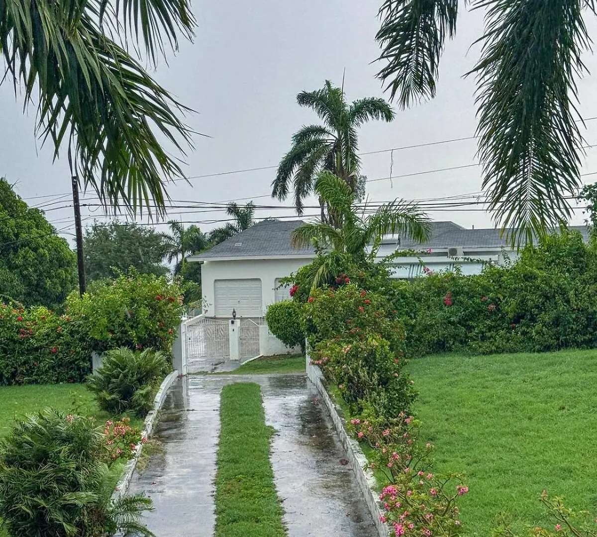Vacation Home In Montego Bay Jamaica Semesterbostad